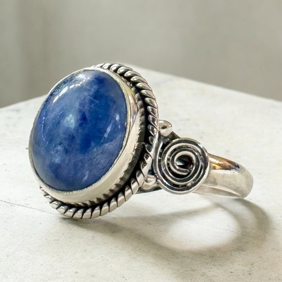 Kyanite Cabochon Bali Sterling Silver Ring (8) - Picture 3 of 11